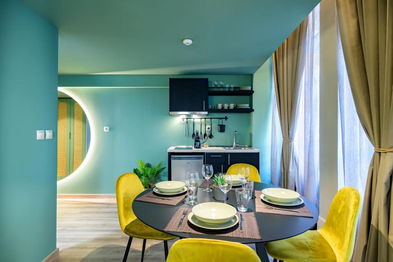 Urban Tales Aparthotel Athén Kültér fotó