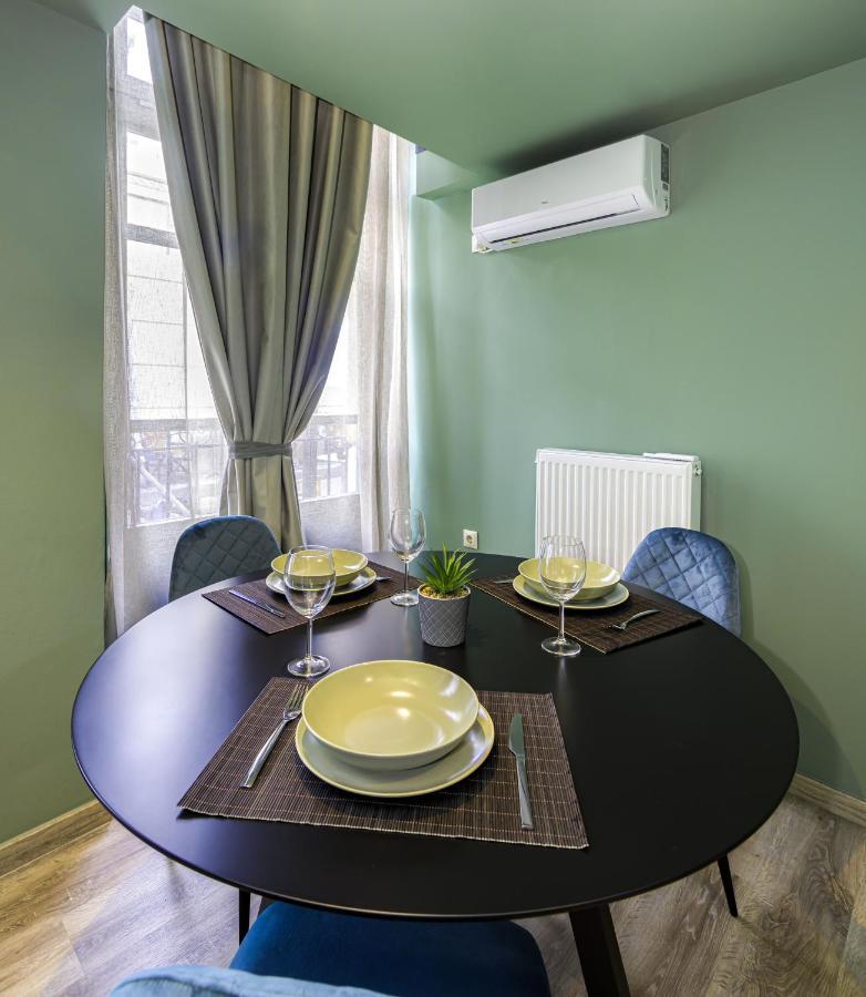 Urban Tales Aparthotel Athén Kültér fotó